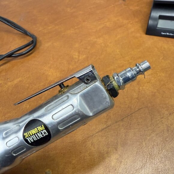 Central Pneumatic‎ 3/8 Inch Professional Air Ratchet 47214 - Picture 5 of 5